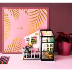 Model Loggia z balkonem